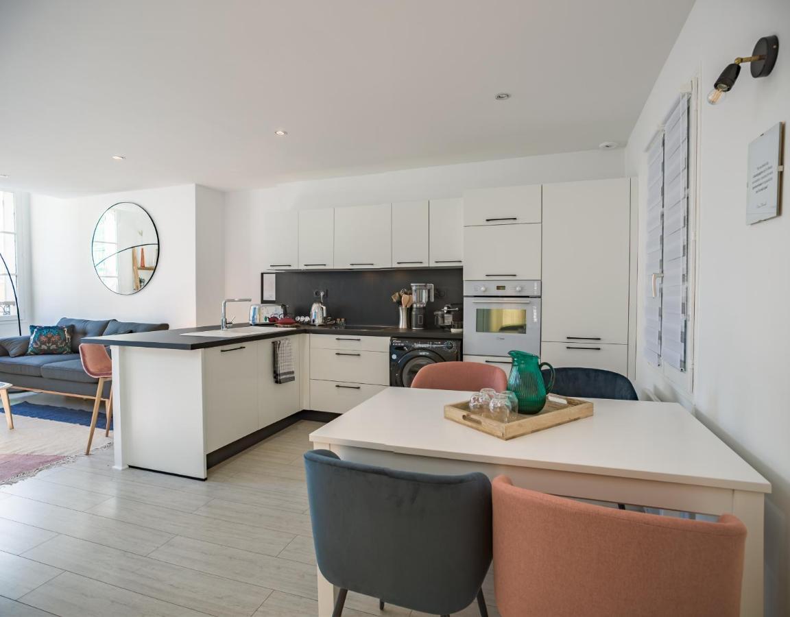 Logis De La Monnaie - Centre Historique - Parking Offert Apartment Троа Екстериор снимка